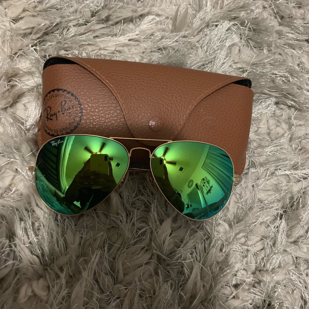 Rayban Green Mirrored *Larger Frame* Sunglasses